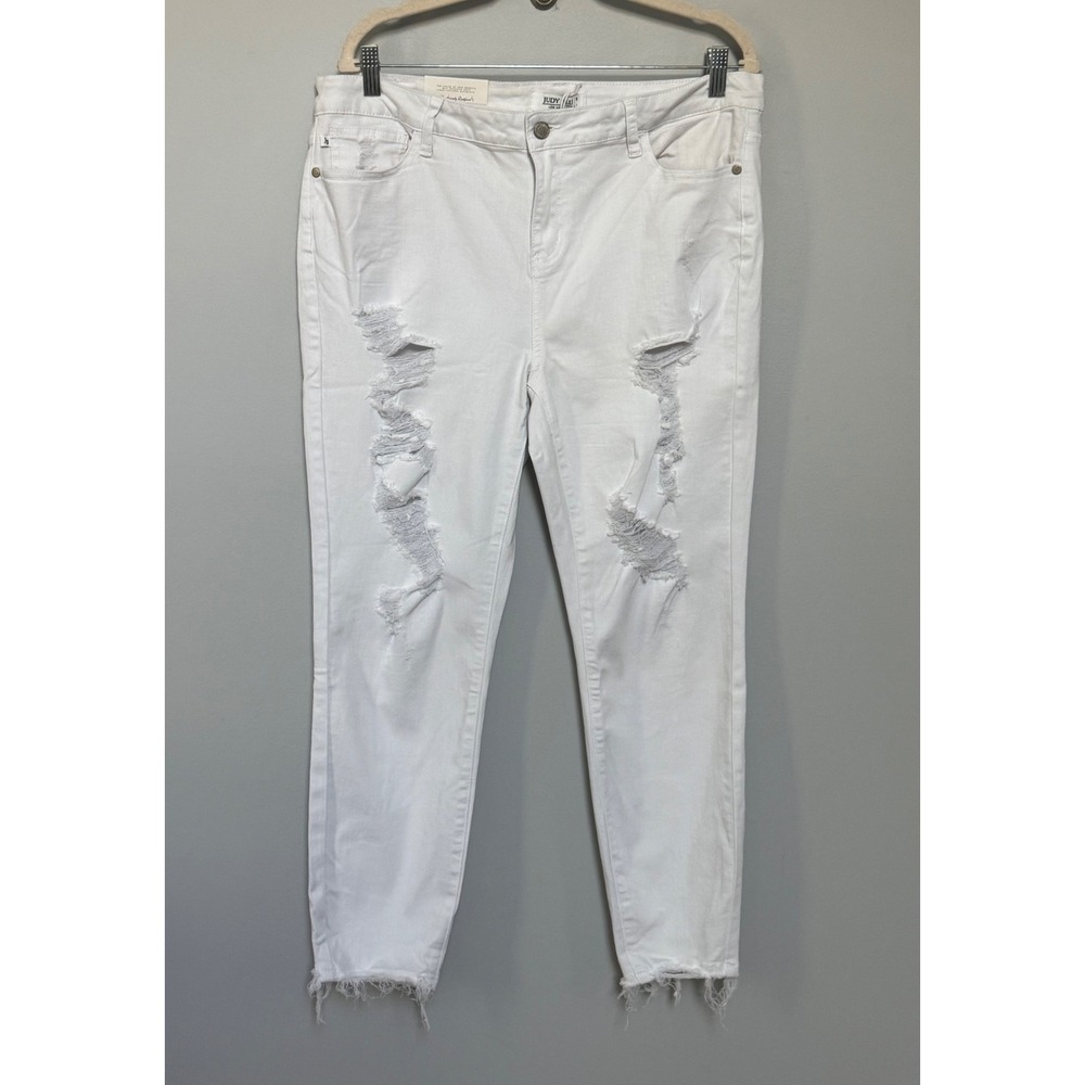 Judy Blue Denim White Distressed Boyfriend Jeans Frayed Hem Size 15/32 NEW